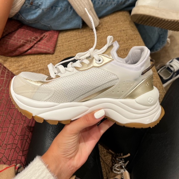 Never worn louis vitton new with tag - Picture 2 of 4